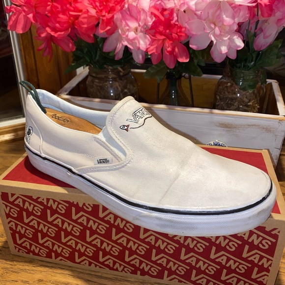 Custom Spaceman Vans - Picture 2 of 3